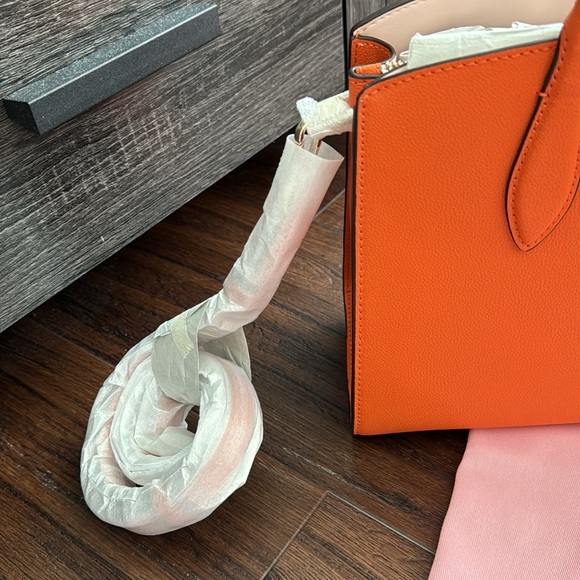 Kate Spade NWOT Voyage Small Grain Textured Leather Satchel with extra Strap. - Picture 3 of 15